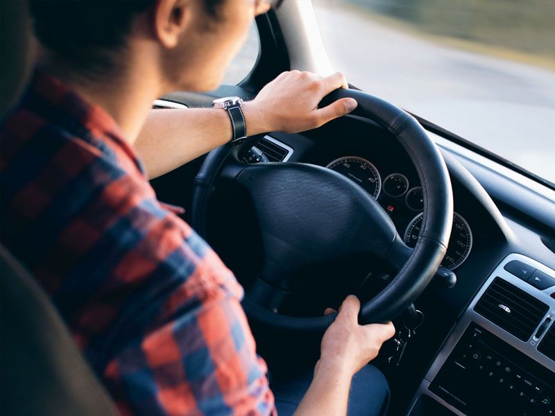 Multato perché troppo lento sulla corsia centrale dell’autostrada